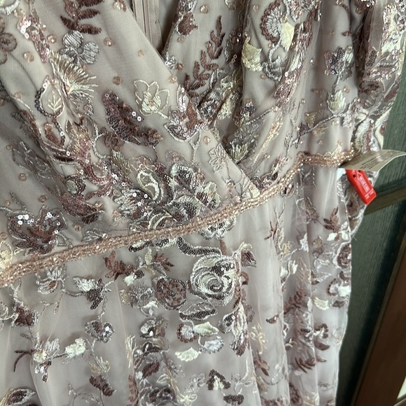 Mac Duggal Embellished V Neck Illusion Long Sleeve A Line Gown Size 16. - Picture 7 of 12